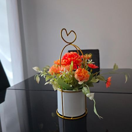 Blue Agave F2 Apartment Lusaka Ngoại thất bức ảnh