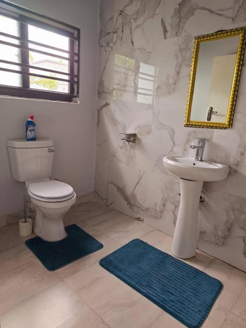 Blue Agave F2 Apartment Lusaka Ngoại thất bức ảnh